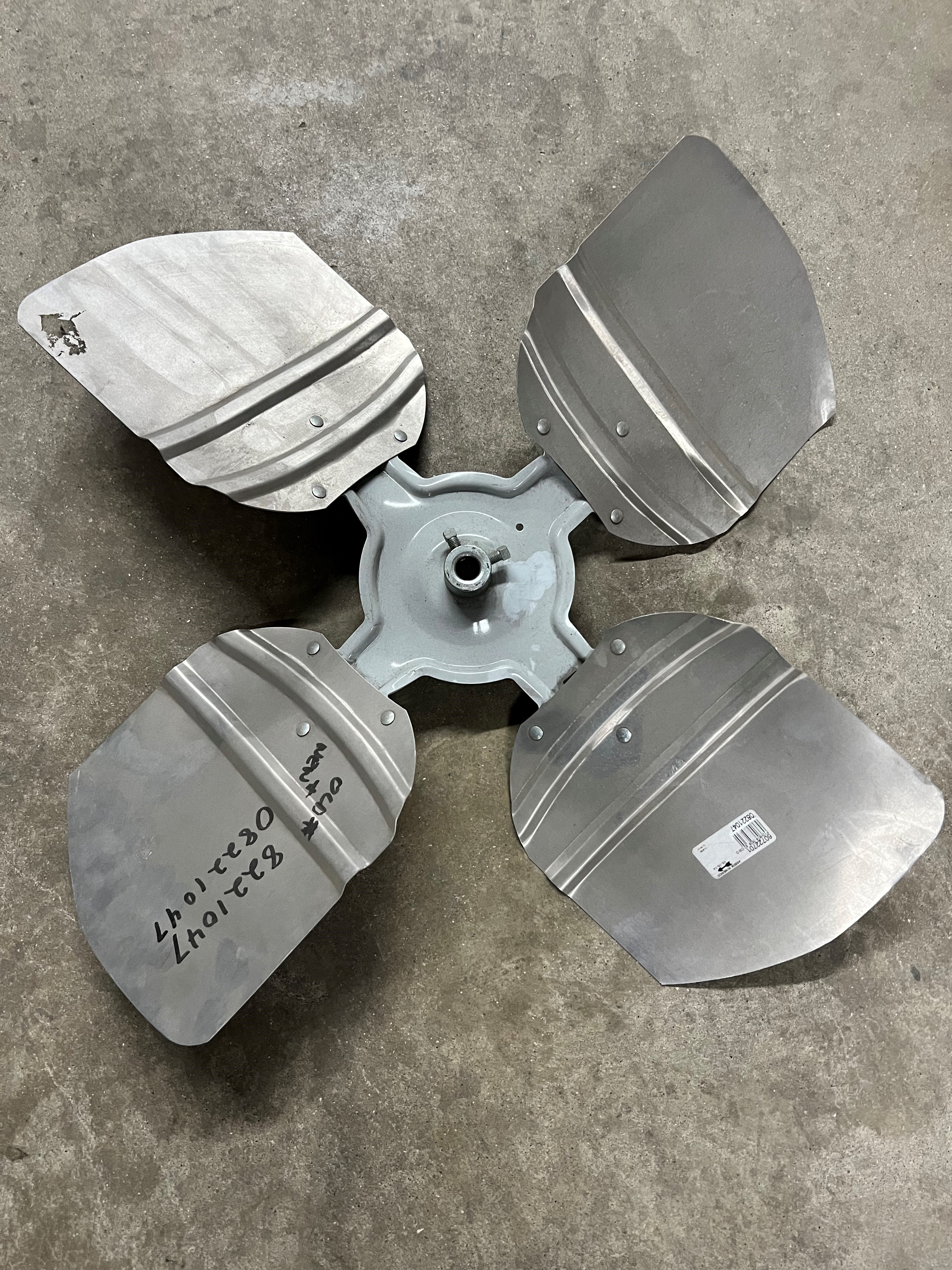 08221047 08221047 Witt/htpg OEM Condenser Fan Blade from Building HVAC