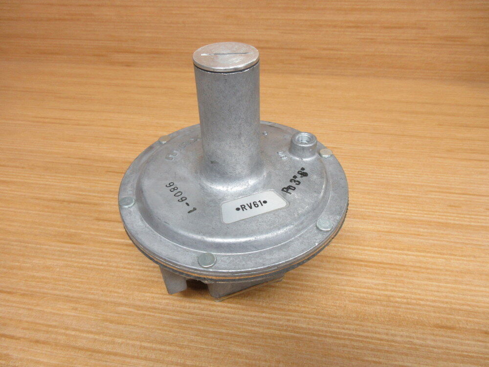 RV61-1-1/4 RV61-1-1/4 Maxitrol Rv61-1010-0014 1 PSIg Max Inlet Pressure. 1-