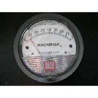 2002 2002 Dwyer Magnehelic Gauge 0-2WC from DWYERINS